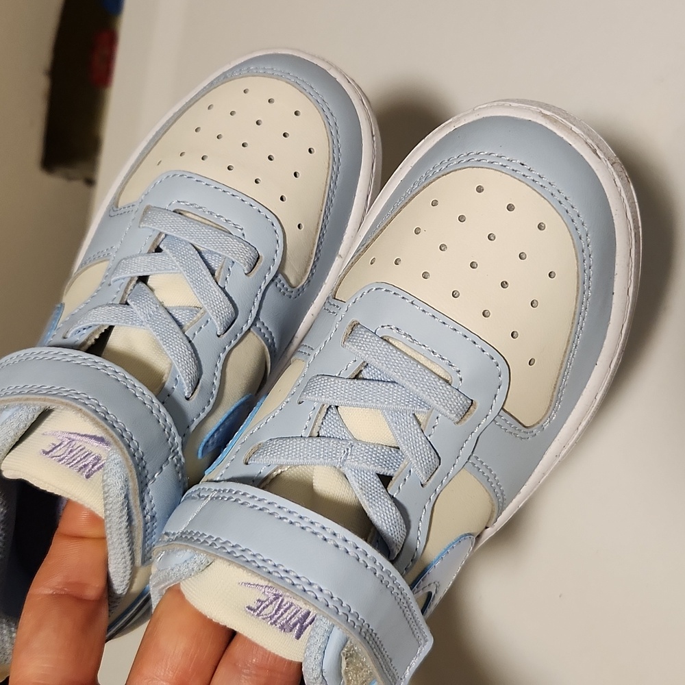Nike Kids Light Blue and White Sneakers